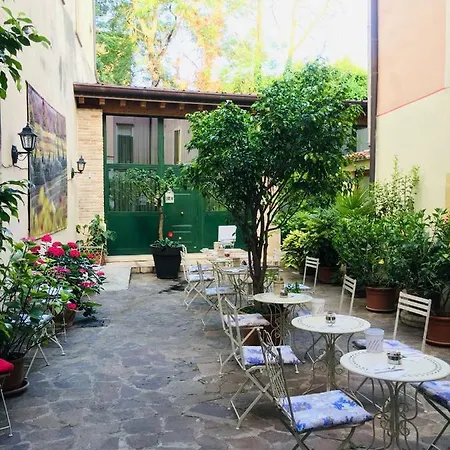 Boutique Scalzi - Adults Only 2*